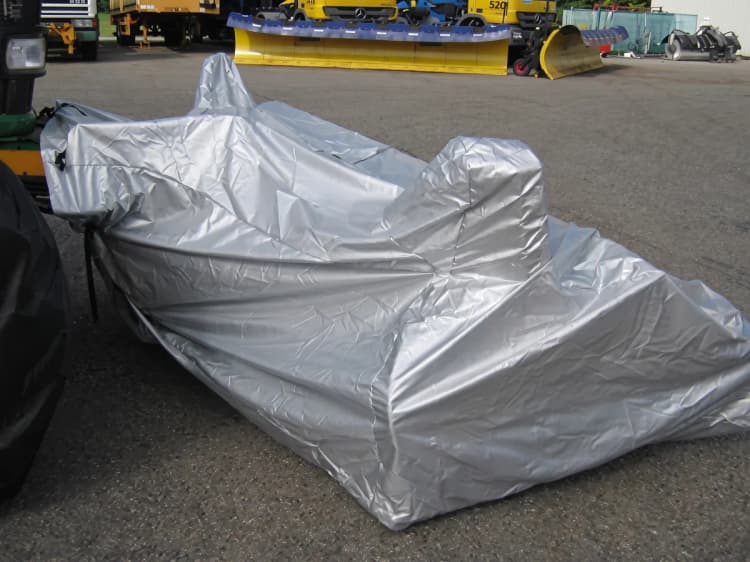 Airport snow plough cover